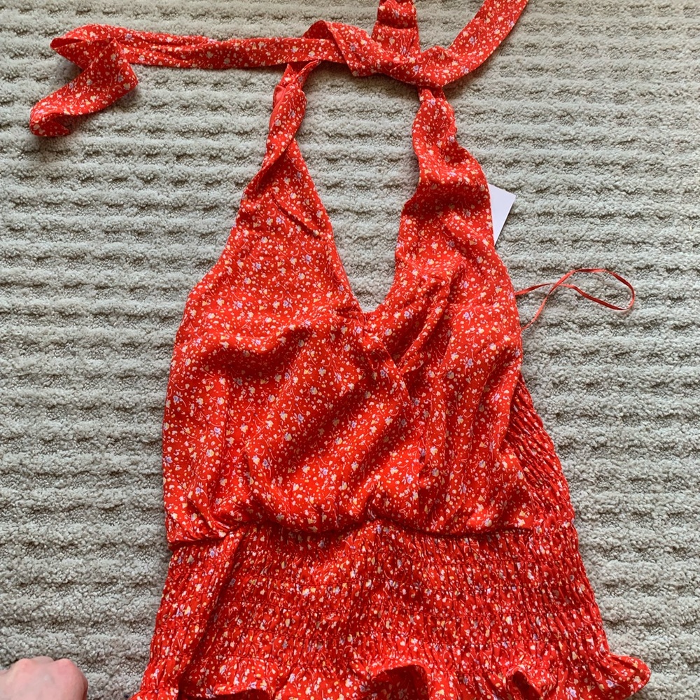 Adorable halter top!